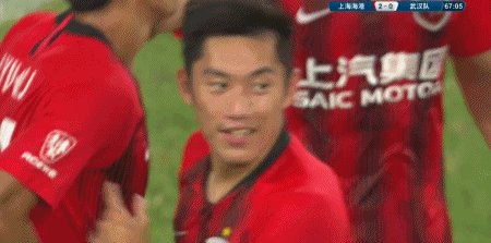 张华晨.gif